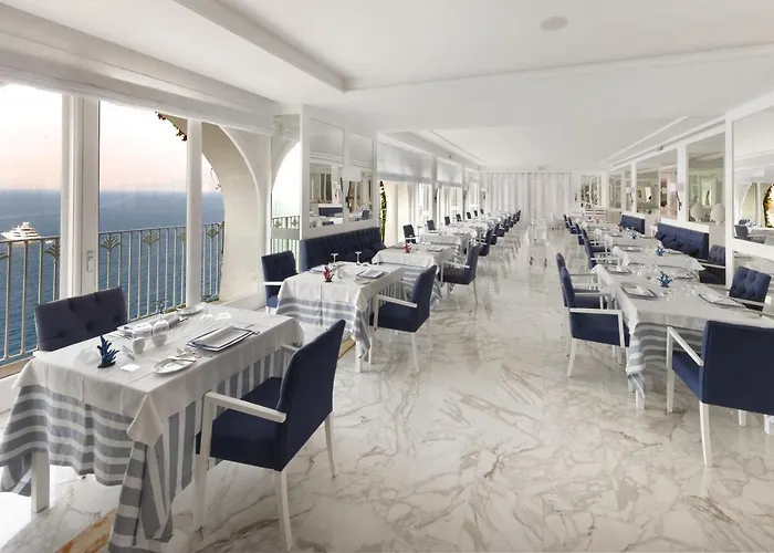 Hotel Grand Riviera 4*