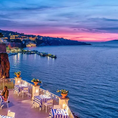 Hotel Grand Riviera 4*