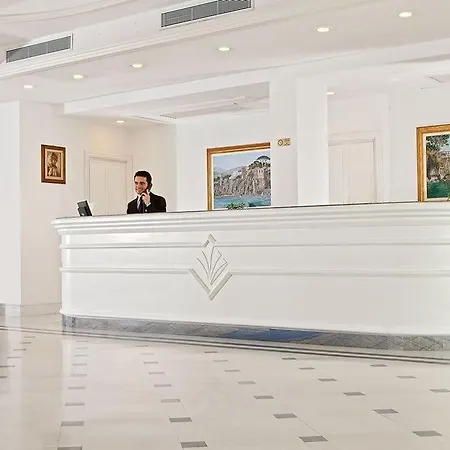 Hotel Grand Riviera 4*