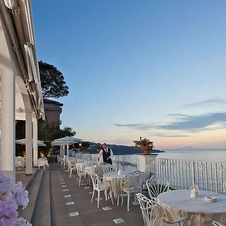 Grand Riviera
