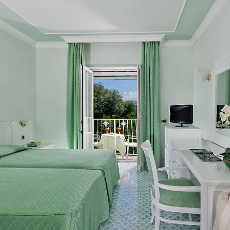 Grand Riviera