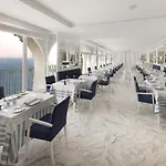 Ξενοδοχείο Grand Riviera 4*
